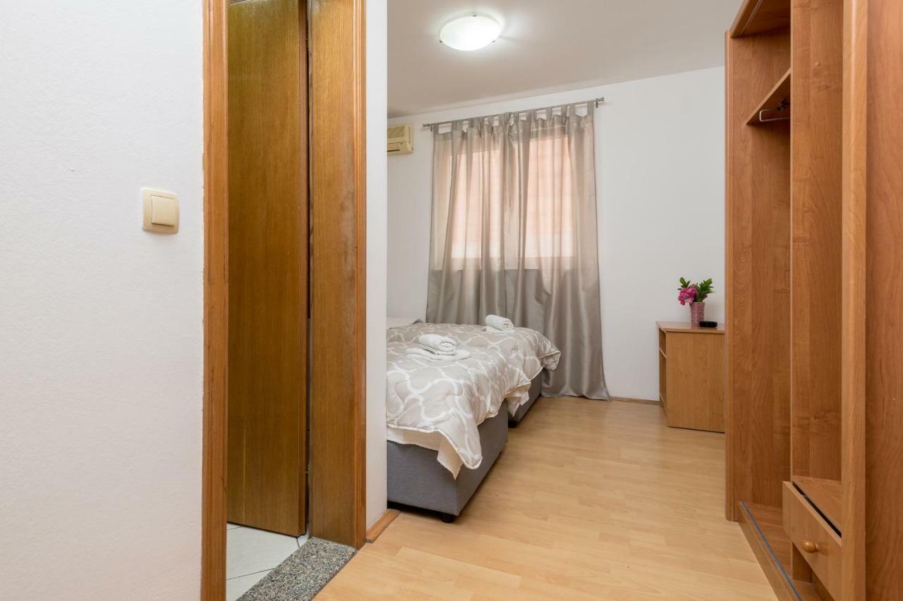 Motel More Neum Bagian luar foto