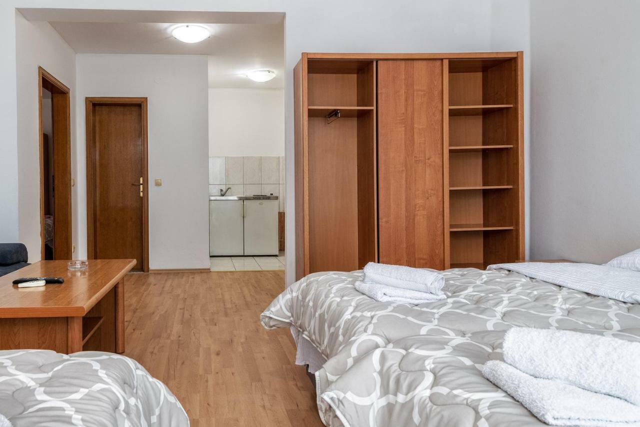 Motel More Neum Bagian luar foto