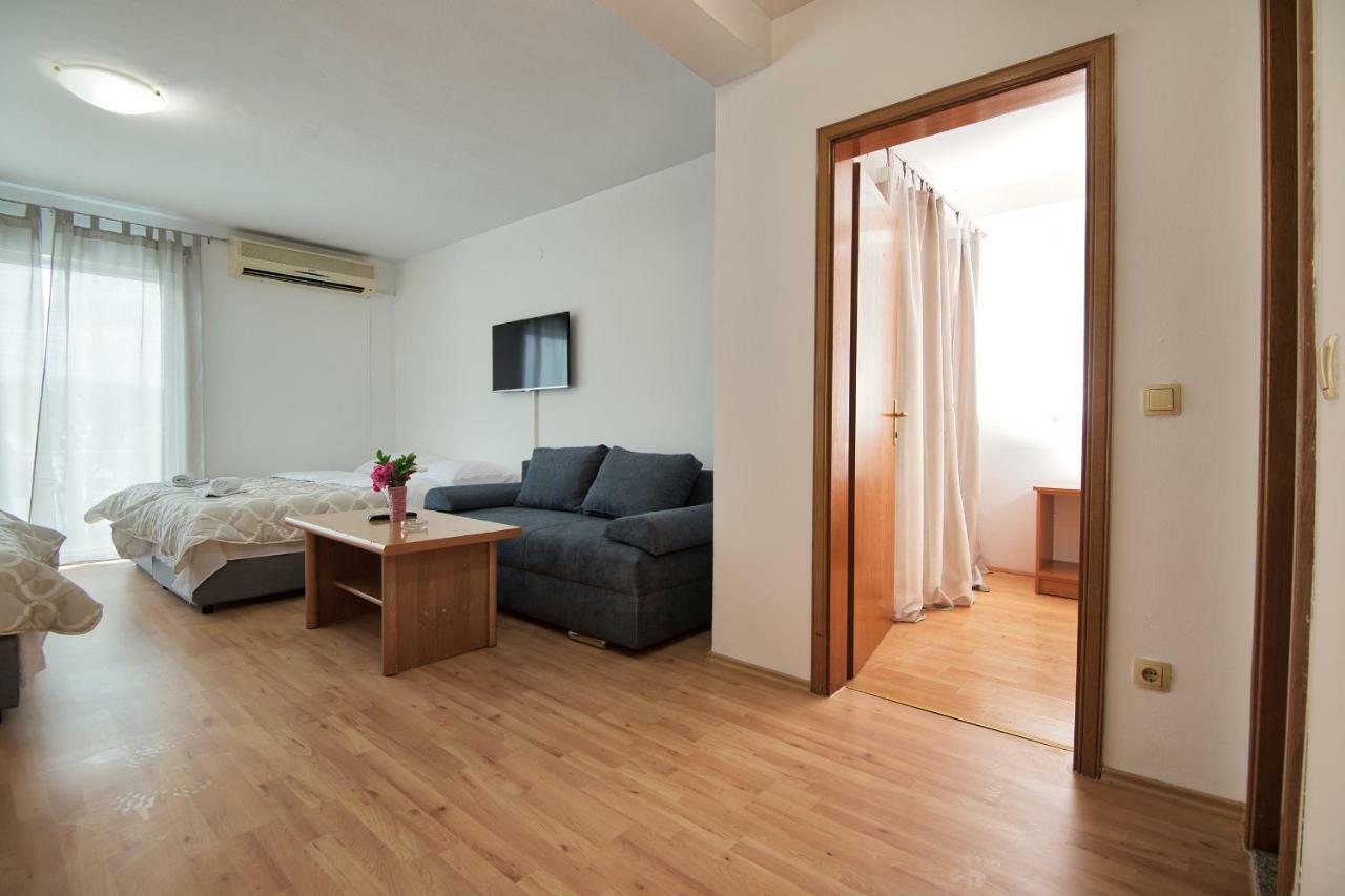 Motel More Neum Bagian luar foto