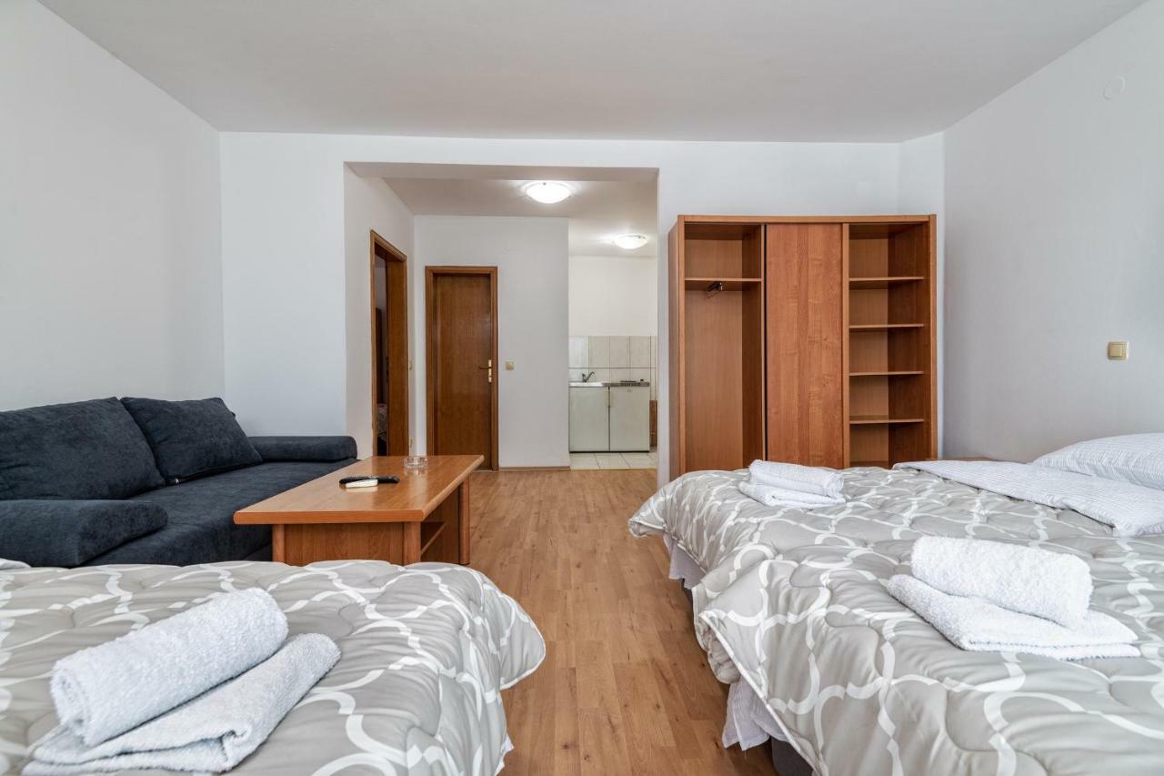 Motel More Neum Bagian luar foto