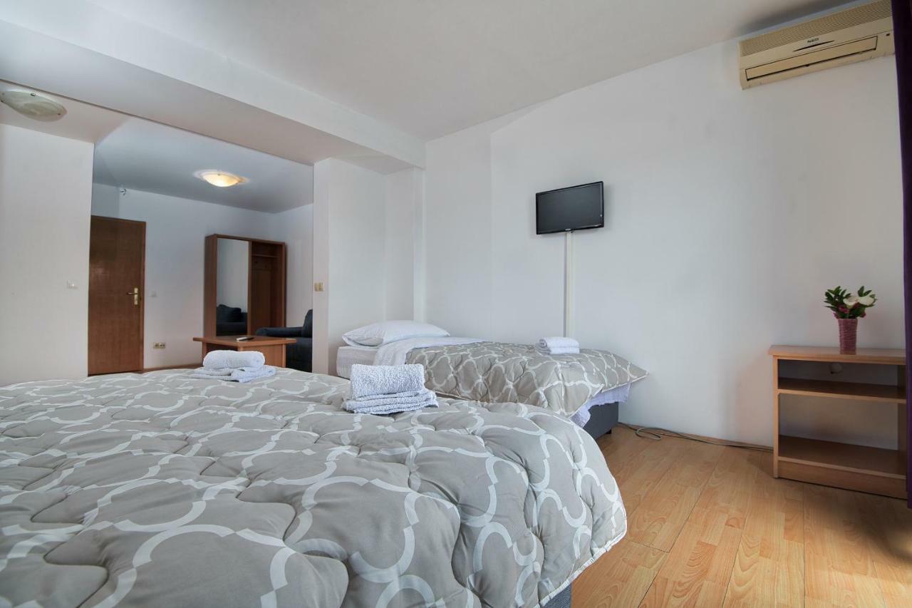 Motel More Neum Bagian luar foto